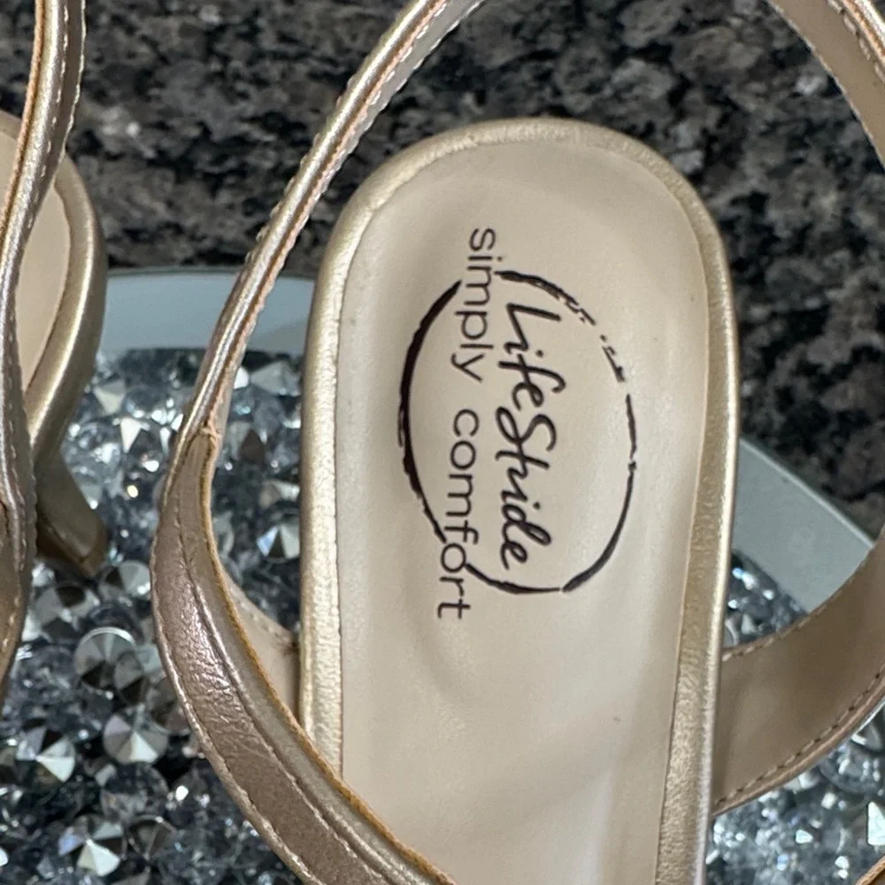 Life Simply comfort Stride Gold shimmer Strappy Heels NWOT 8W
